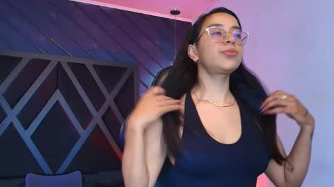 Zoe 3 online show from 04-18-26, 05:39