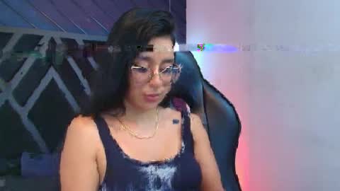 Snapshot of zoee_martins_ chatting on 05-04-26, 05:53 Zoe 3 online show from 05-04-26, 05:53