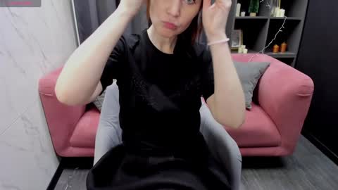 Snapshot of zoeeast chatting on 01-03-25, 01:25 Zoe online show from 01-03-25, 01:25