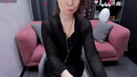 Snapshot of zoeeast chatting on 02-13-25, 03:24 Zoe online show from 02-13-25, 03:24