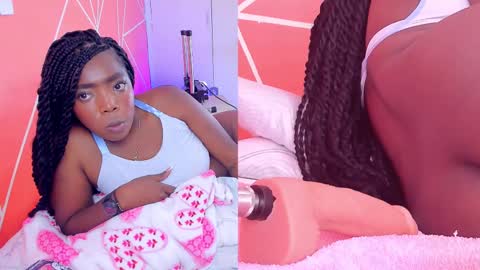 Snapshot of zoeethompson_cm chatting on 02-24-25, 11:30 online show from 02-24-25, 11:30