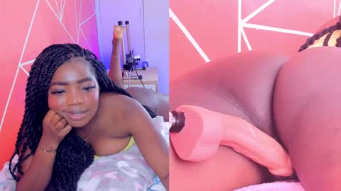 Snapshot of zoeethompson_cm chatting on 02-26-25, 01:00 online show from 02-26-25, 01:00