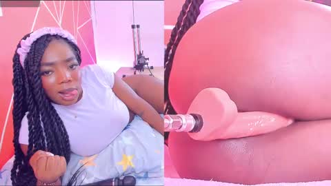 Snapshot of zoeethompson_cm chatting on 03-06-25, 02:18 online show from 03-06-25, 02:18