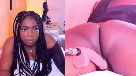 Snapshot of zoeethompson_cm chatting on 07-20-26, 11:23 online show from 07-20-26, 11:23