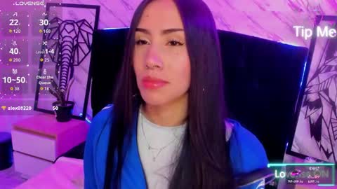 Laura  online show from 06-13-26, 04:54