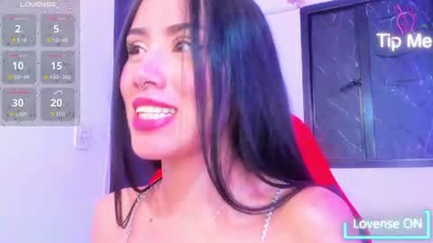 Laura  online show from 07-08-26, 05:12