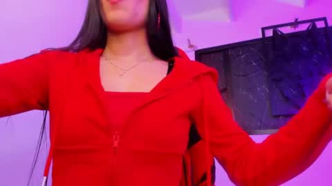 Laura  online show from 07-15-26, 04:51