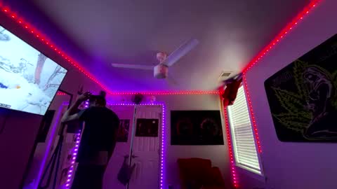Snapshot of zoel87 chatting on 01-27-25, 04:11 LovelyLatin25 online show from 01-27-25, 04:11
