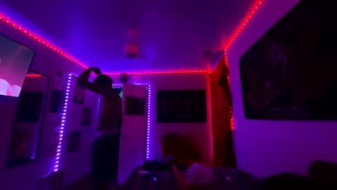 Snapshot of zoel87 chatting on 02-04-25, 12:51 LovelyLatin25 online show from 02-04-25, 12:51