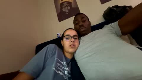 Snapshot of zoel87 chatting on 09-30-25, 03:39 LovelyLatin25 online show from 09-30-25, 03:39