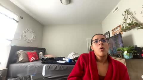 Snapshot of zoel87 chatting on 10-03-25, 03:20 LovelyLatin25 online show from 10-03-25, 03:20