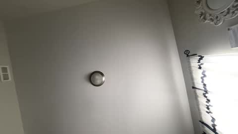 Snapshot of zoel87 chatting on 10-06-25, 04:04 LovelyLatin25 online show from 10-06-25, 04:04