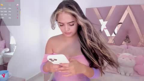 Antonella Kim online show from 10-11-25, 02:48