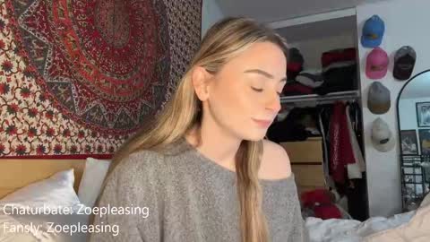 Snapshot of zoepleasing chatting on 10-26-25, 12:27 zoepleasing online show from 10-26-25, 12:27
