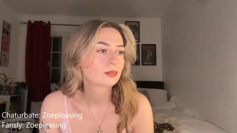 Snapshot of zoepleasing chatting on 01-15-26, 11:52 zoepleasing online show from 01-15-26, 11:52