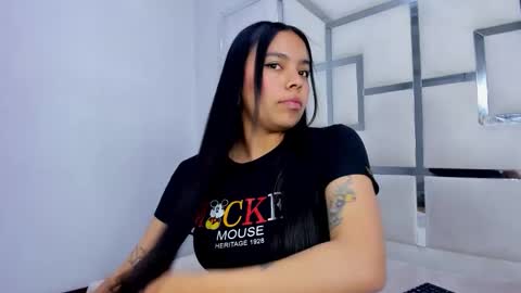 ZoeSwam online show from 10-22-25, 11:32