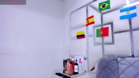 ZoeSwam online show from 06-20-26, 12:30