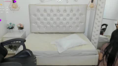 zoeth_ruiz online show from 01-18-25, 12:15