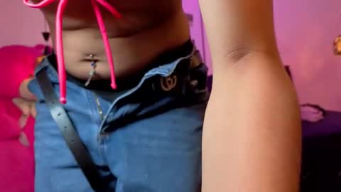 Snapshot of zoevg chatting on 02-18-26, 12:01 Zoe online show from 02-18-26, 12:01