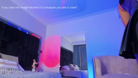 zoevidal_ online show from 03-03-25, 02:59