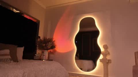 zoevidal_ online show from 11-06-25, 12:06