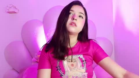 Snapshot of zoewillian chatting on 10-07-25, 01:14 zoewillian online show from 10-07-25, 01:14