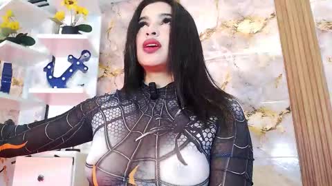 zoey fox  online show from 10-21-25, 11:05
