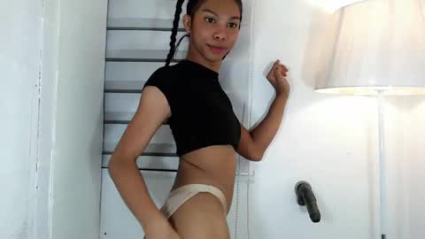 zoey online show from 02-12-25, 03:29