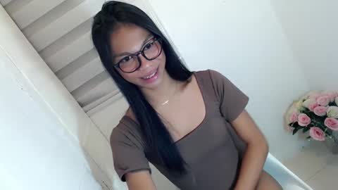 zoey online show from 02-25-25, 07:52