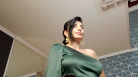 Zoey online show from 02-17-25, 10:58