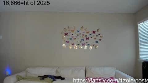 Snapshot of zoiebutterfly chatting on 10-07-25, 08:50 Zoie online show from 10-07-25, 08:50