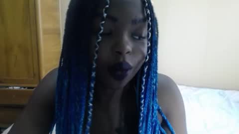 Snapshot of zooee_p chatting on 02-09-25, 07:52 Zooe online show from 02-09-25, 07:52