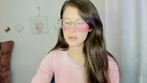 Snapshot of zooeybelair chatting on 07-28-26, 04:08 Alicie online show from 07-28-26, 04:08