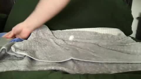 Snapshot of zoohander01 chatting on 01-28-25, 09:40 zoohander01 online show from 01-28-25, 09:40