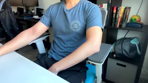 zoom_ha20 online show from 02-05-25, 11:39