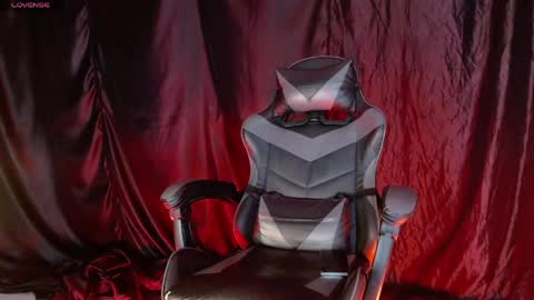 Snapshot of zoriel_derox chatting on 05-16-26, 06:17 Zoriel online show from 05-16-26, 06:17