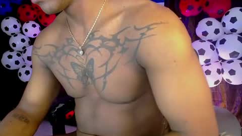 Snapshot of zoriel_derox chatting on 07-02-26, 03:23 Zoriel online show from 07-02-26, 03:23