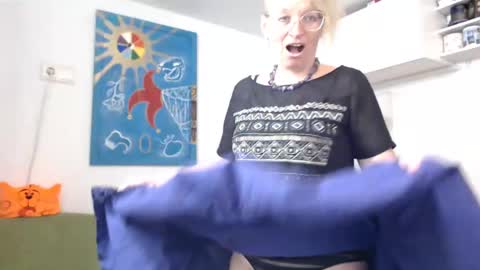 Snapshot of zosya1111 chatting on 02-03-25, 01:19 Zosya1111 online show from 02-03-25, 01:19