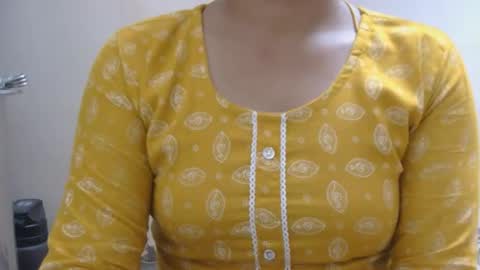 Snapshot of zoya_4u chatting on 02-18-26, 03:52 Zoya online show from 02-18-26, 03:52