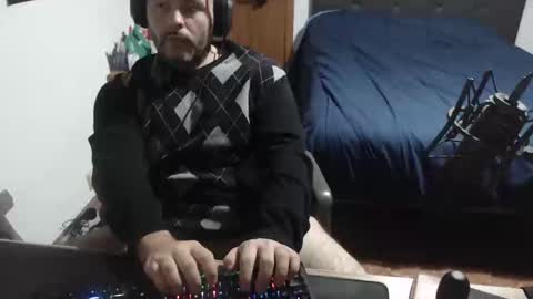 Snapshot of zuheyla26 chatting on 12-17-24, 02:44 Zuheyla online show from 12-17-24, 02:44