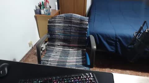 Snapshot of zuheyla26 chatting on 02-23-25, 08:00 Zuheyla online show from 02-23-25, 08:00