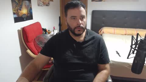 Snapshot of zuheyla26 chatting on 09-15-25, 07:03 Zuheyla online show from 09-15-25, 07:03