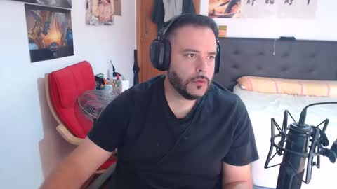 Snapshot of zuheyla26 chatting on 09-19-25, 09:32 Zuheyla online show from 09-19-25, 09:32