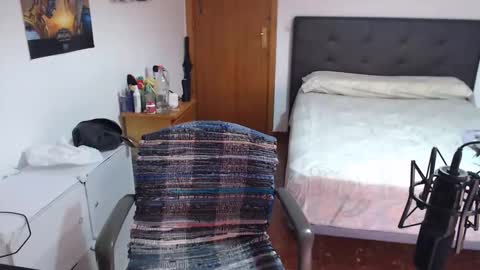 Snapshot of zuheyla26 chatting on 10-27-25, 12:09 Zuheyla online show from 10-27-25, 12:09