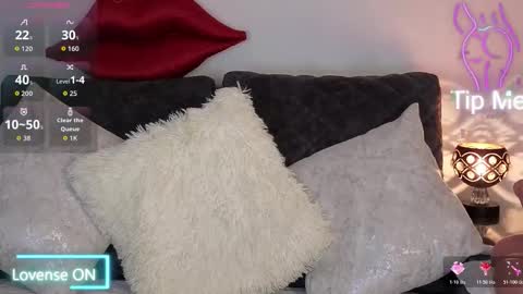 Snapshot of zuly_zahir_01 chatting on 01-13-26, 10:59 zuly goode online show from 01-13-26, 10:59