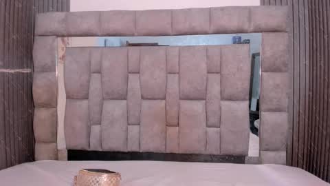 Zuly  online show from 11-26-25, 01:01