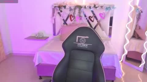 ZURY   online show from 09-25-25, 11:36