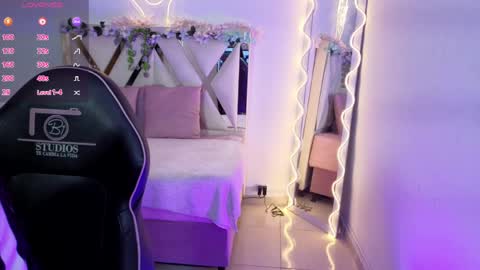 ZURY   online show from 05-01-26, 11:37
