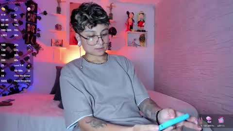 Zury Ramirez online show from 10-29-25, 08:54