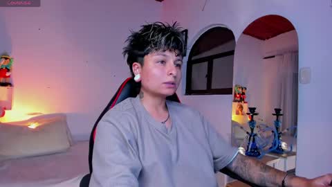 Snapshot of zuryramirez_ chatting on 05-17-26, 08:49 Zury Ramirez online show from 05-17-26, 08:49